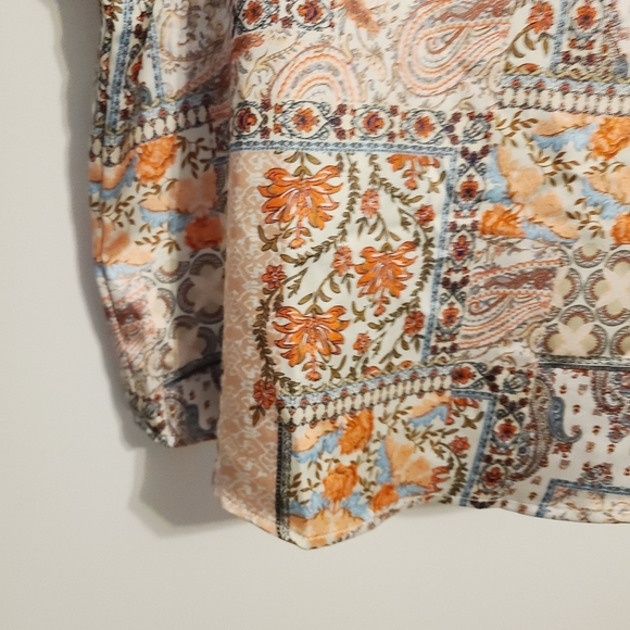 Nicole Miller New York | Women's Multicolor V-Neck Blouse Top (Size 1X) - Picture 9 of 11